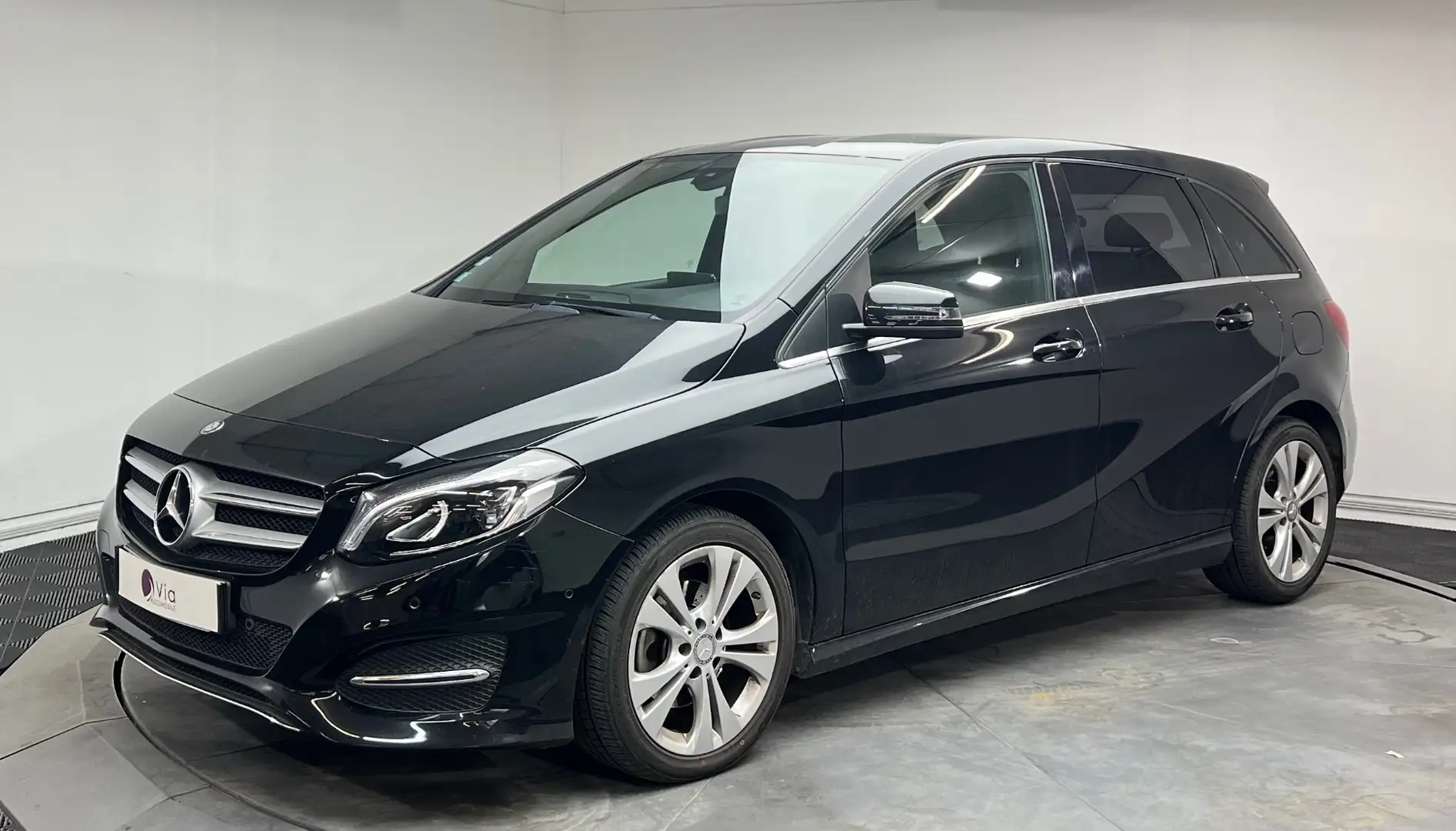 Mercedes-Benz B 200 200 d 136 ch 7-G DCT Intuition - Caméra de Recul - Suivi Complet Negro - 1