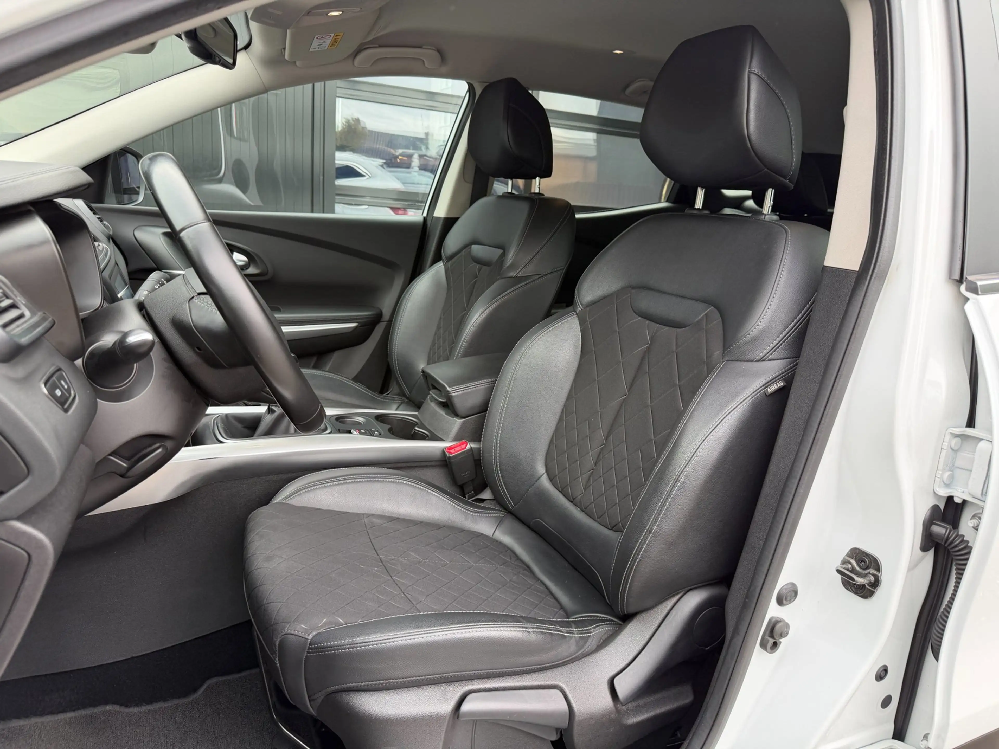 Renault Kadjar 1.3 TCe Techno LED Navi Camera Trekh. — photo 4