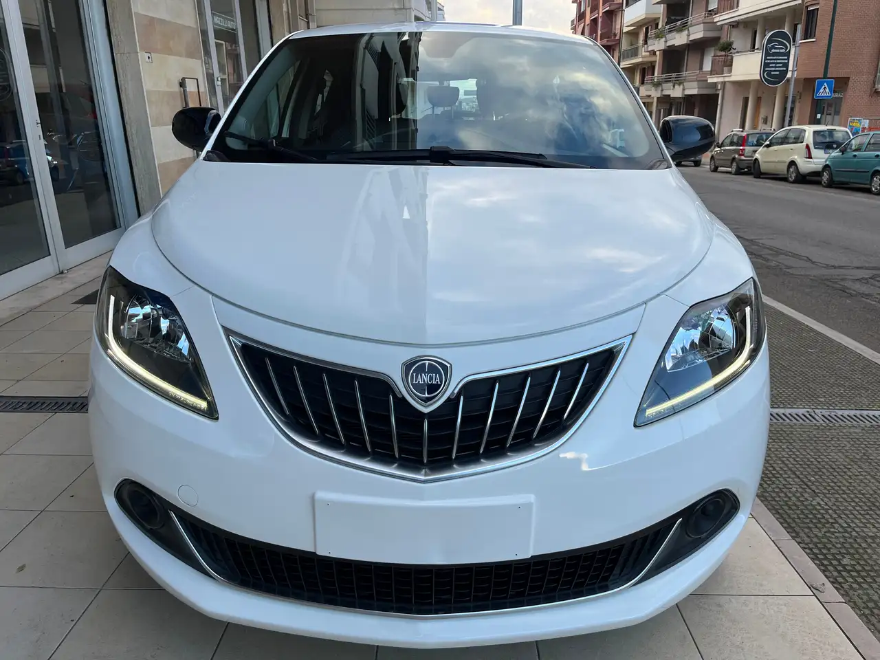 Lancia Ypsilon 2022 — фото 6