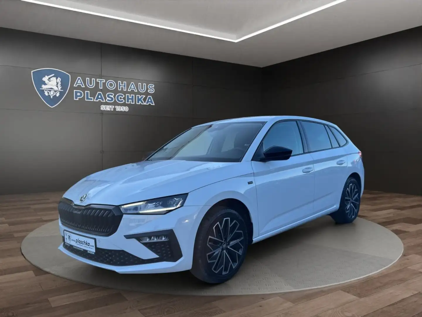 Skoda Scala 1.5 TSI DSG Selection LED*NAVI*AHK Klima Navi Weiß - 1