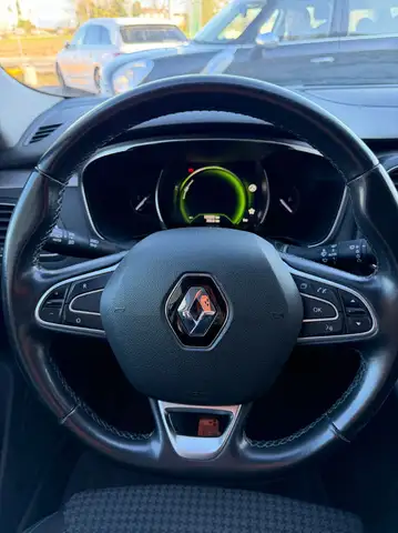 Renault Talisman view 10
