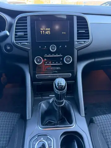 Renault Talisman view 12