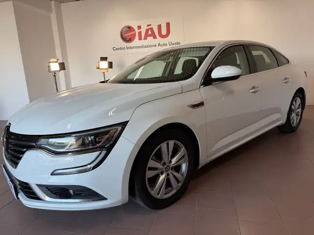 Renault Talisman view 2