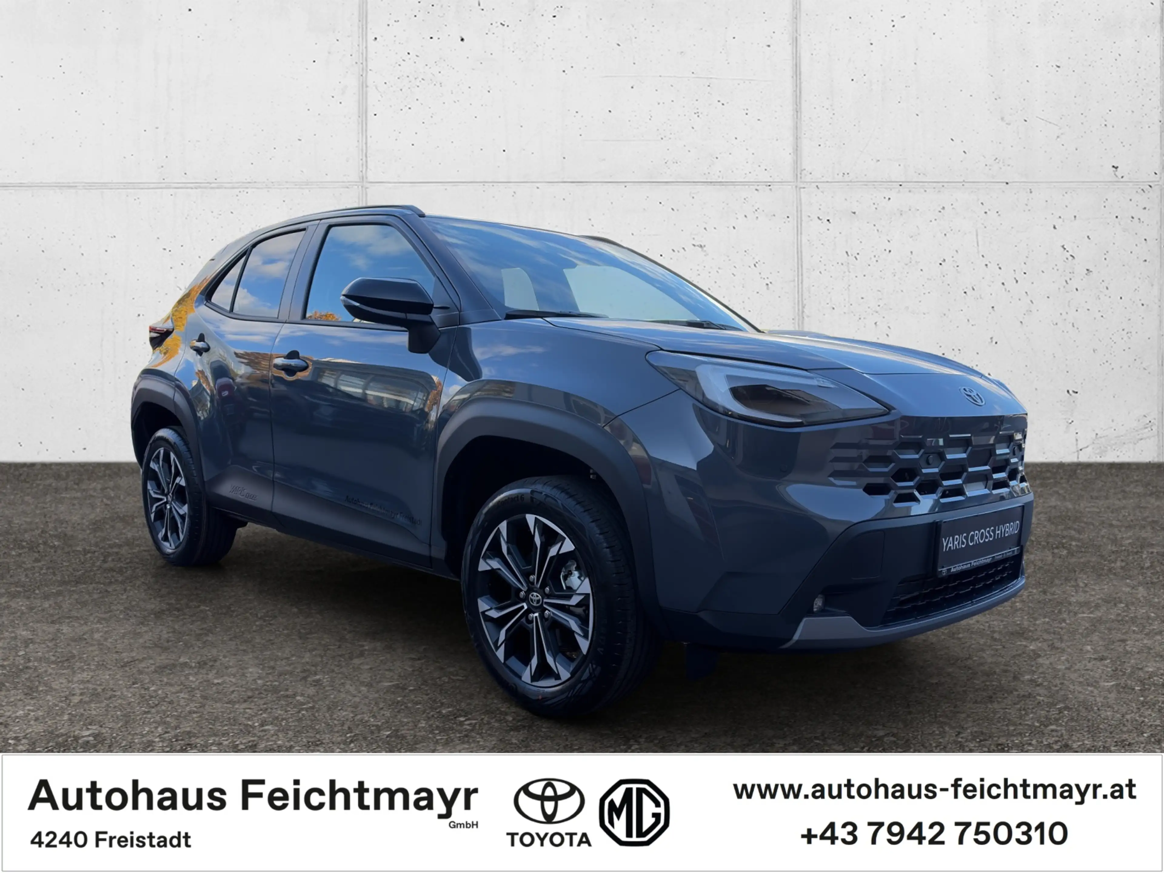 Toyota Yaris Cross HYBRID AWD Teamplayer 5t. — photo 3