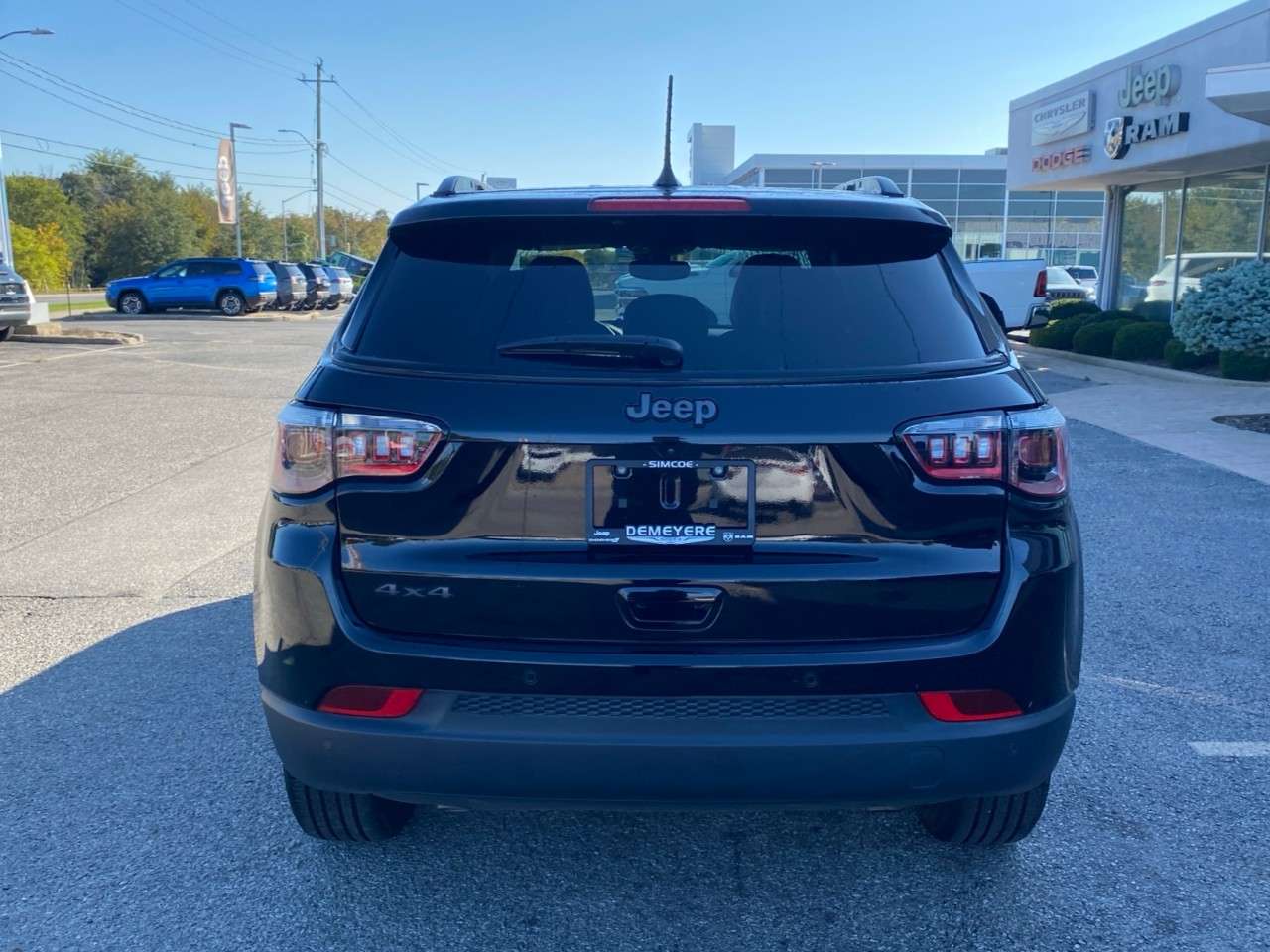 2026 Jeep Compass Limited 4x4 — photo 4