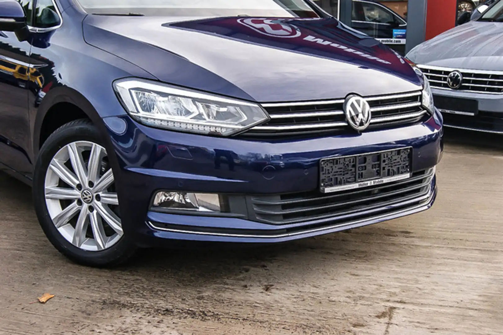 Volkswagen Touran 14TSI Highline DSG PANORAMA STDHZG 7SITZE Bleu - 2