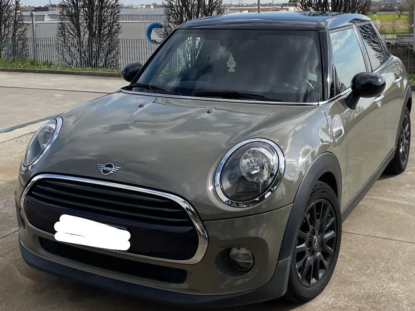 MINI Cooper D Mini 5p 1.5 Cooper D Business XL auto Grigio - 2