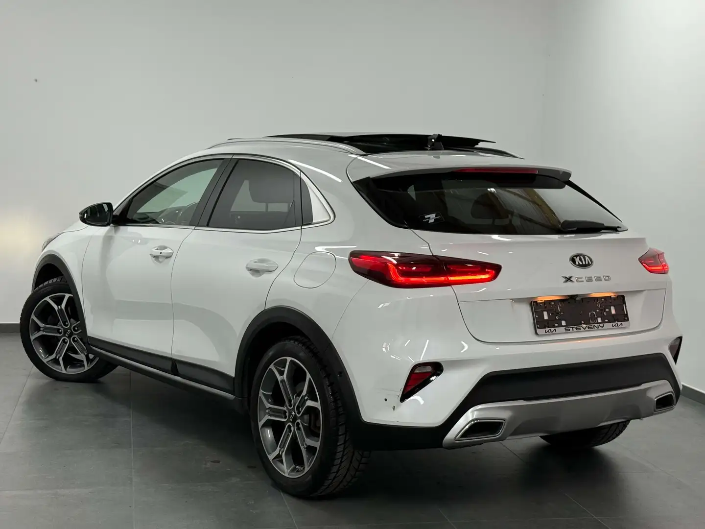Kia XCeed 1.6 CRDi Eu6d-T - CarPlay - Camera - Navi Blanc - 2