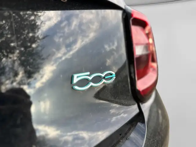 Fiat 500e view 7