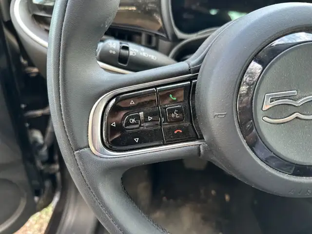 Fiat 500e view 13