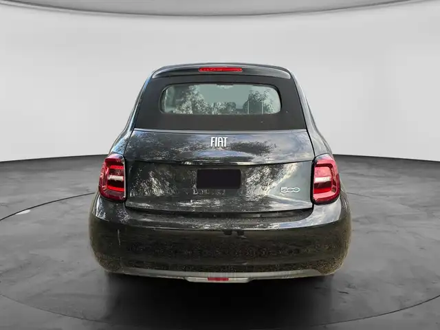 Fiat 500e view 5
