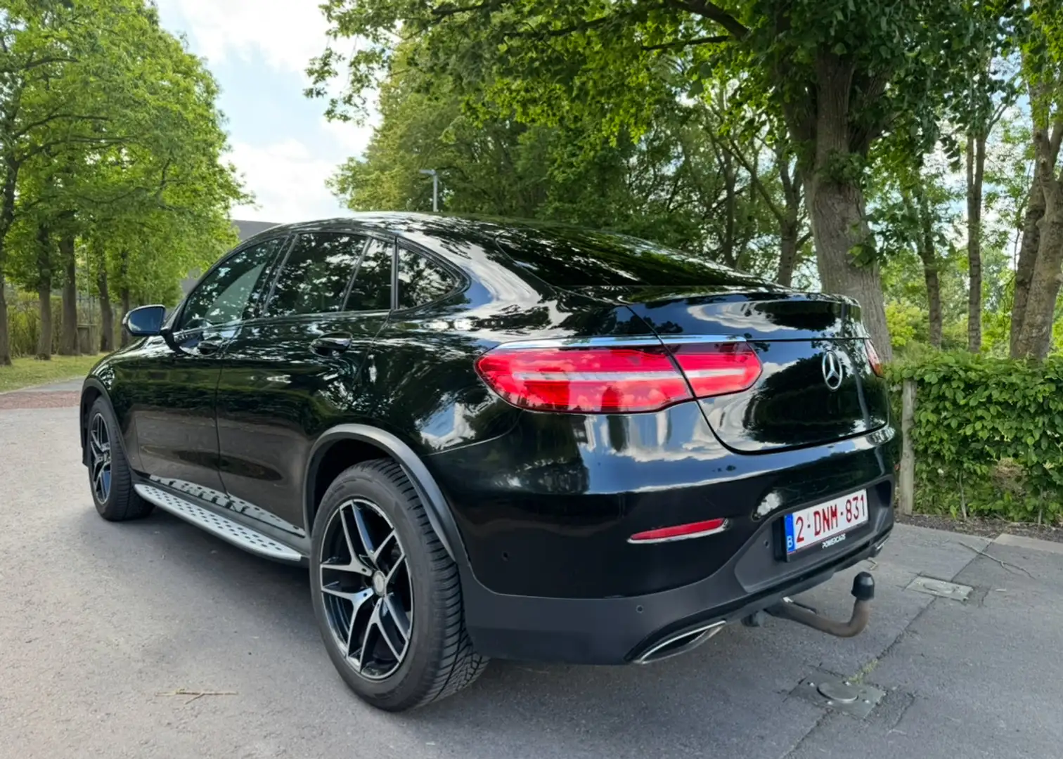 Mercedes-Benz GLC 250 Coupe 4Matic 9G-TRONIC AMG Line - 1