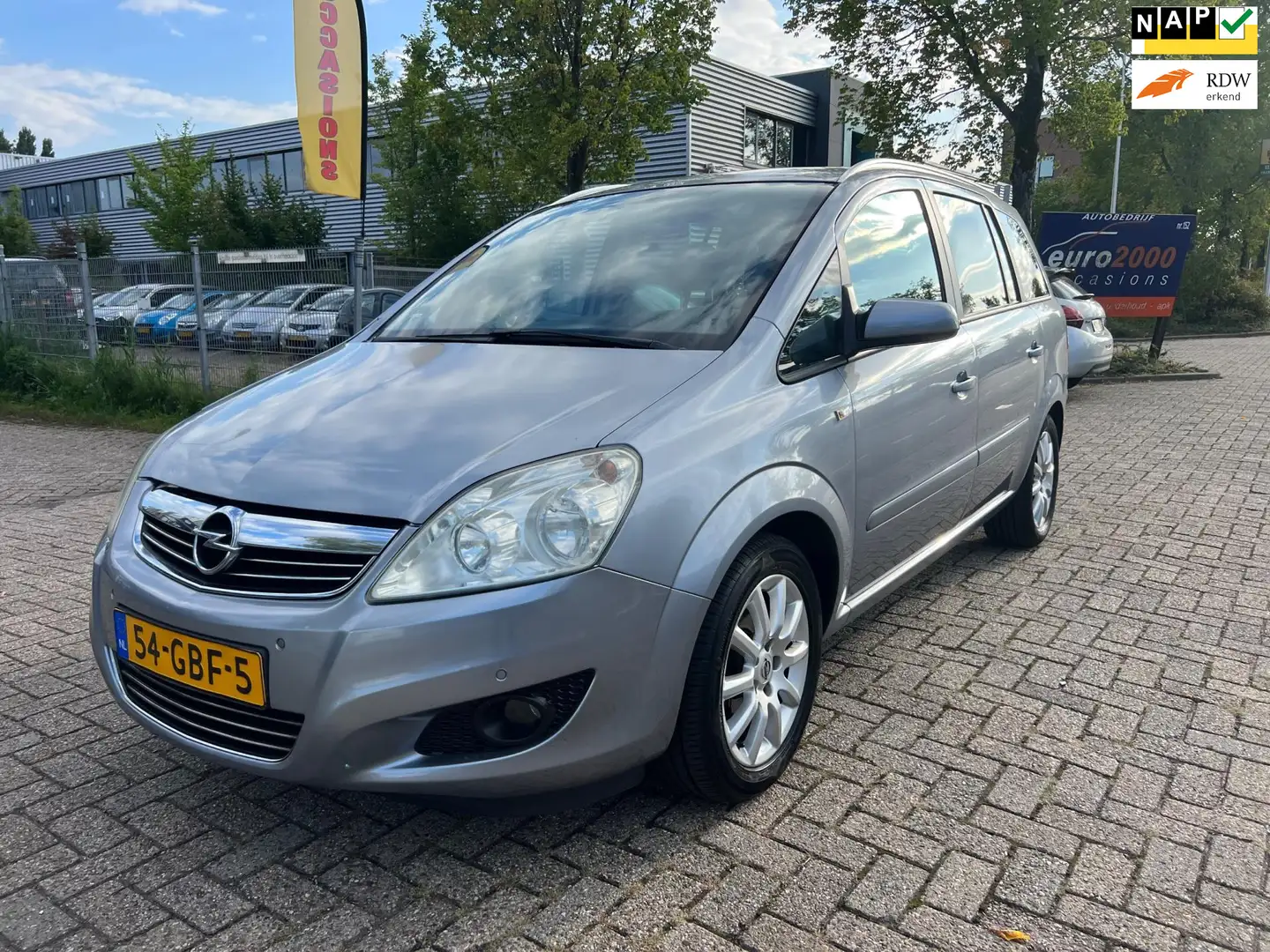 Opel Zafira 1.6 Temptation - Nette staat - 7 pers - Airco ! Grijs - 1