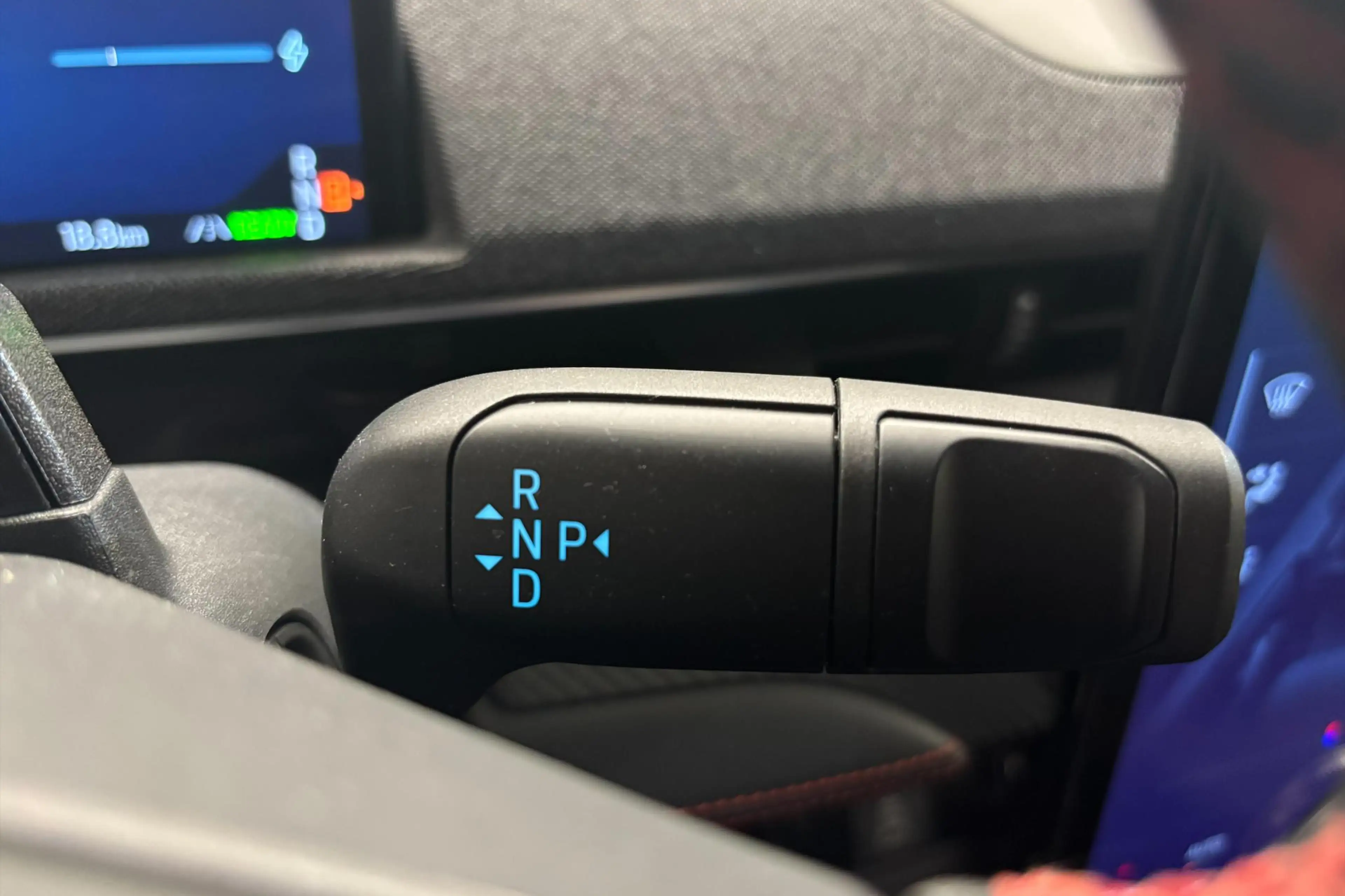 Ford Mustang Mach-E Extended Premium RWD 88 kWh Nieuw direct beschikba — photo 13