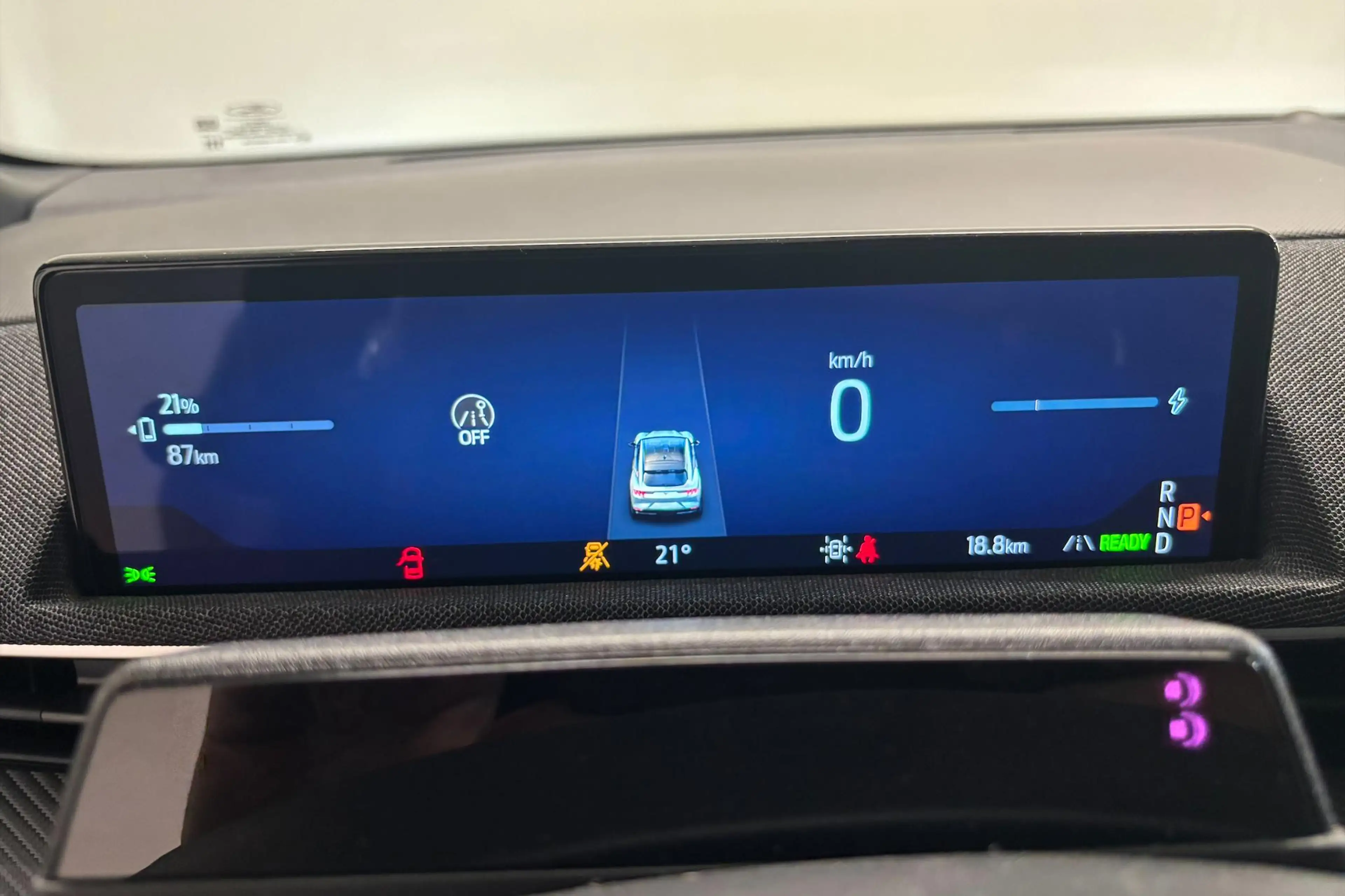 Ford Mustang Mach-E Extended Premium RWD 88 kWh Nieuw direct beschikba — photo 14