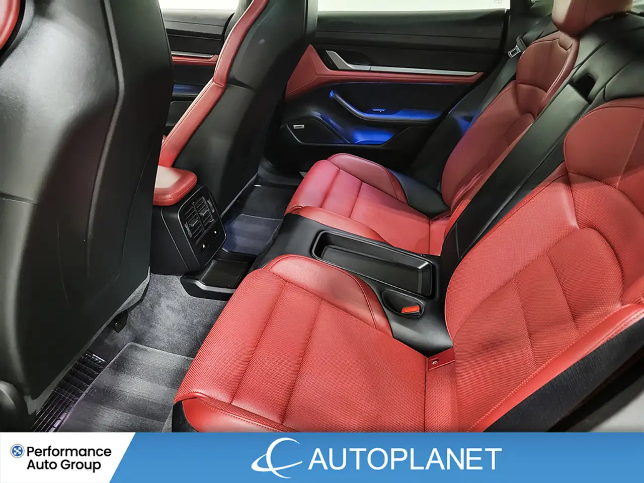 Porsche Taycan снимка Porsche Taycan