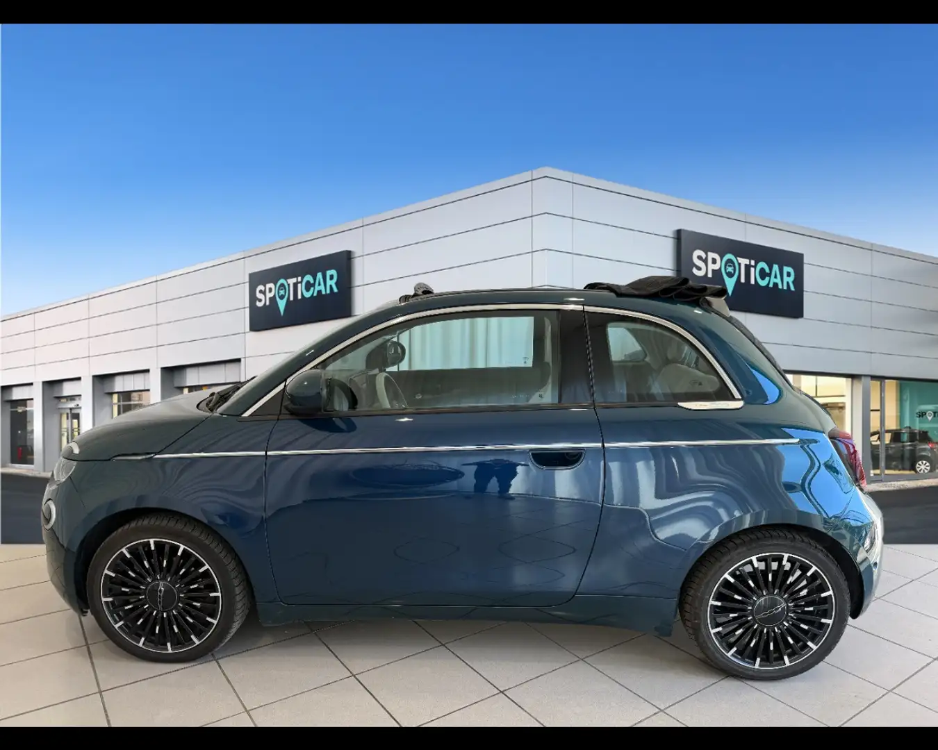 Fiat 500e Cabrio 42 kWh  La Prima Verde - 2