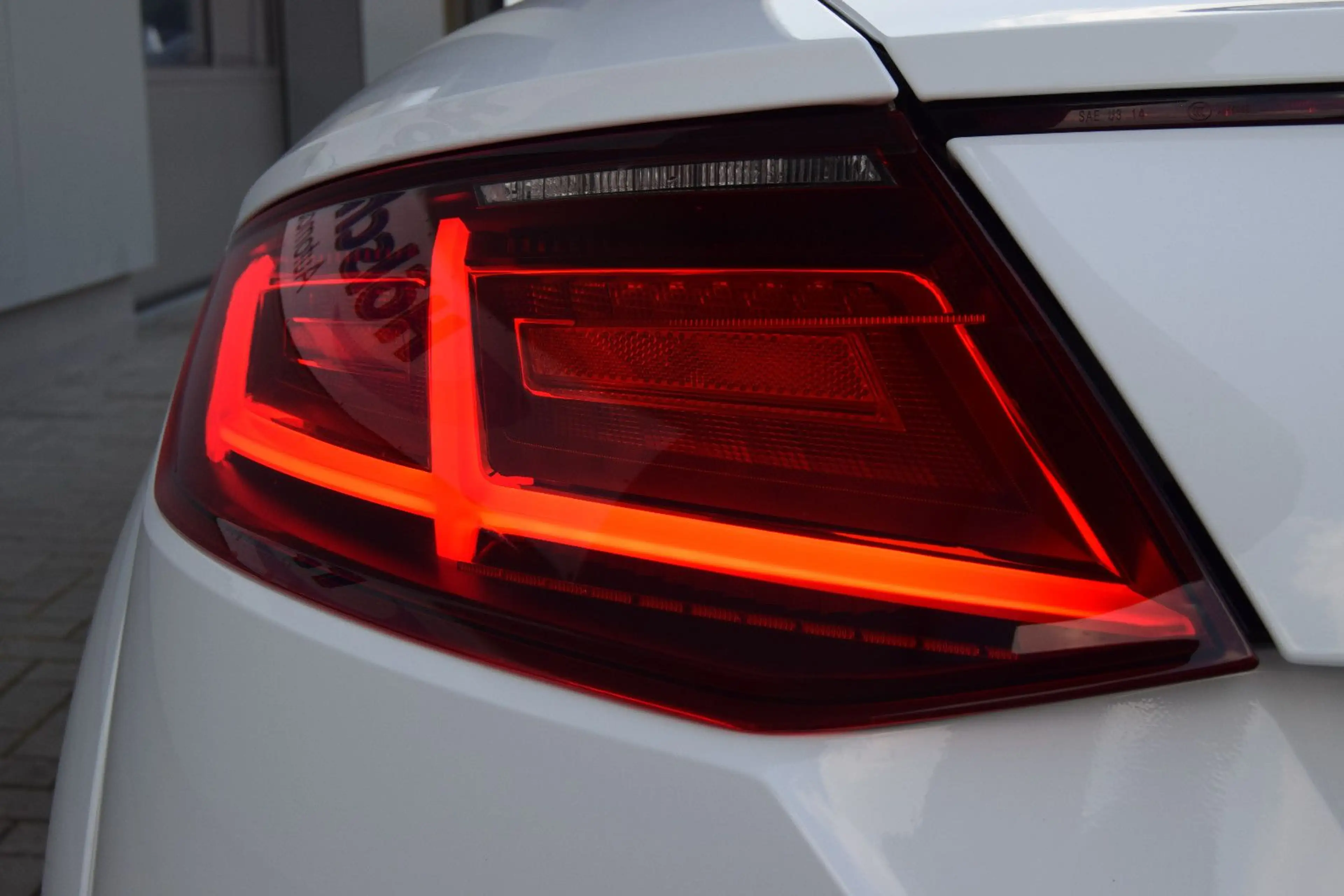 Audi TT Roadster 1.8 TFSI S tronic — photo 9