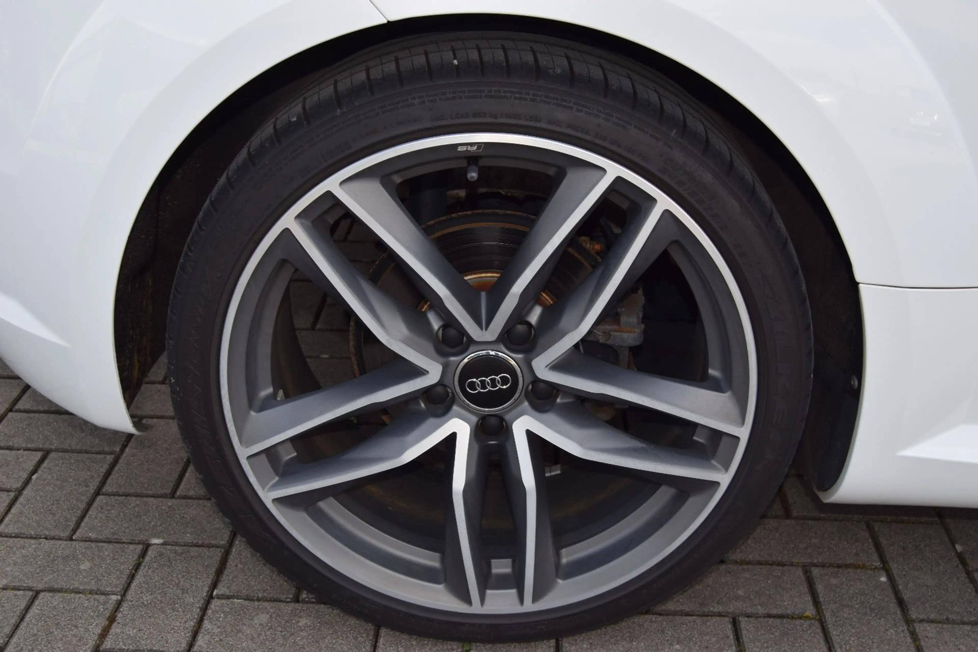 Audi TT Roadster 1.8 TFSI S tronic — photo 8