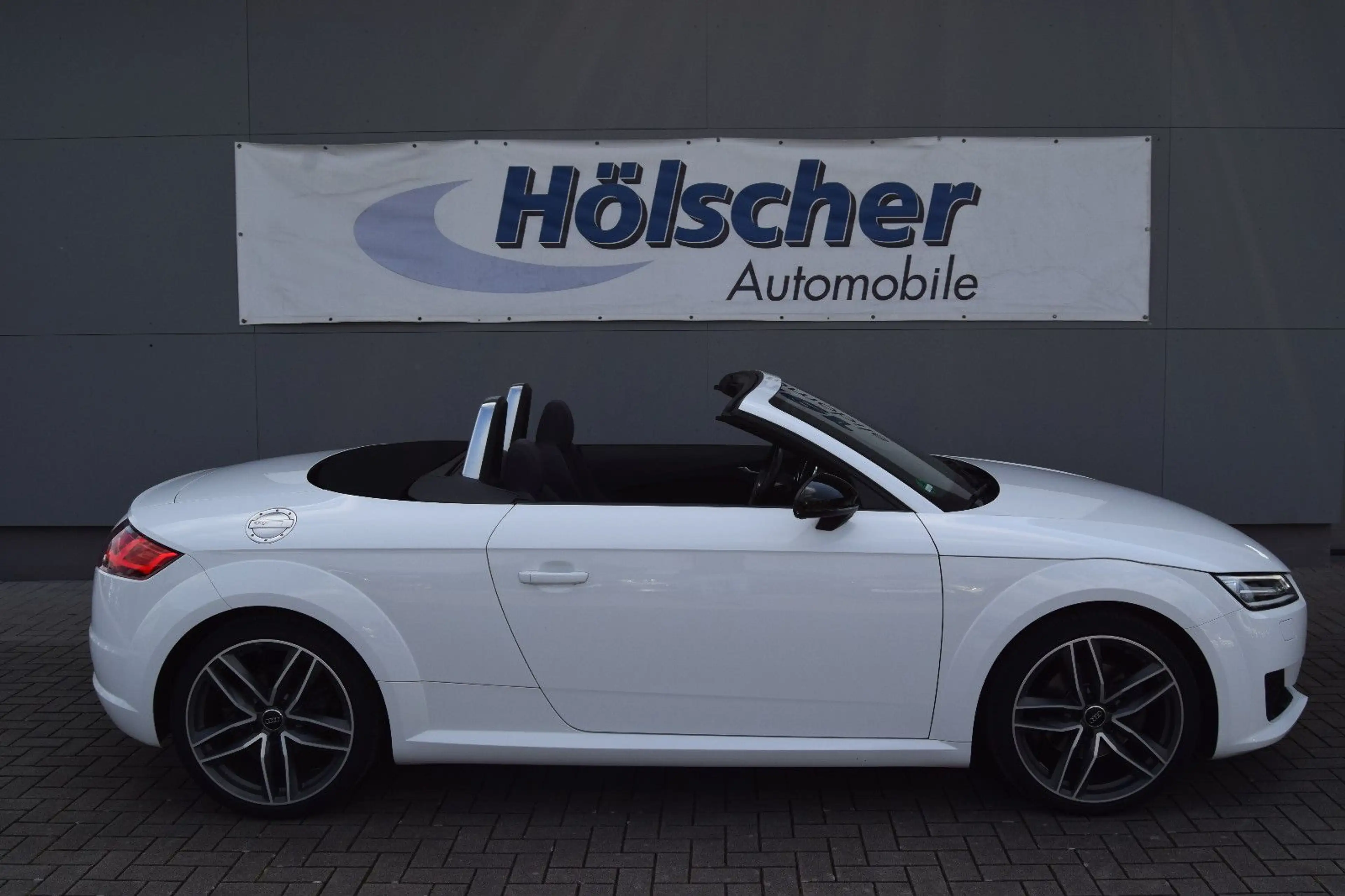 Audi TT Roadster 1.8 TFSI S tronic — photo 5
