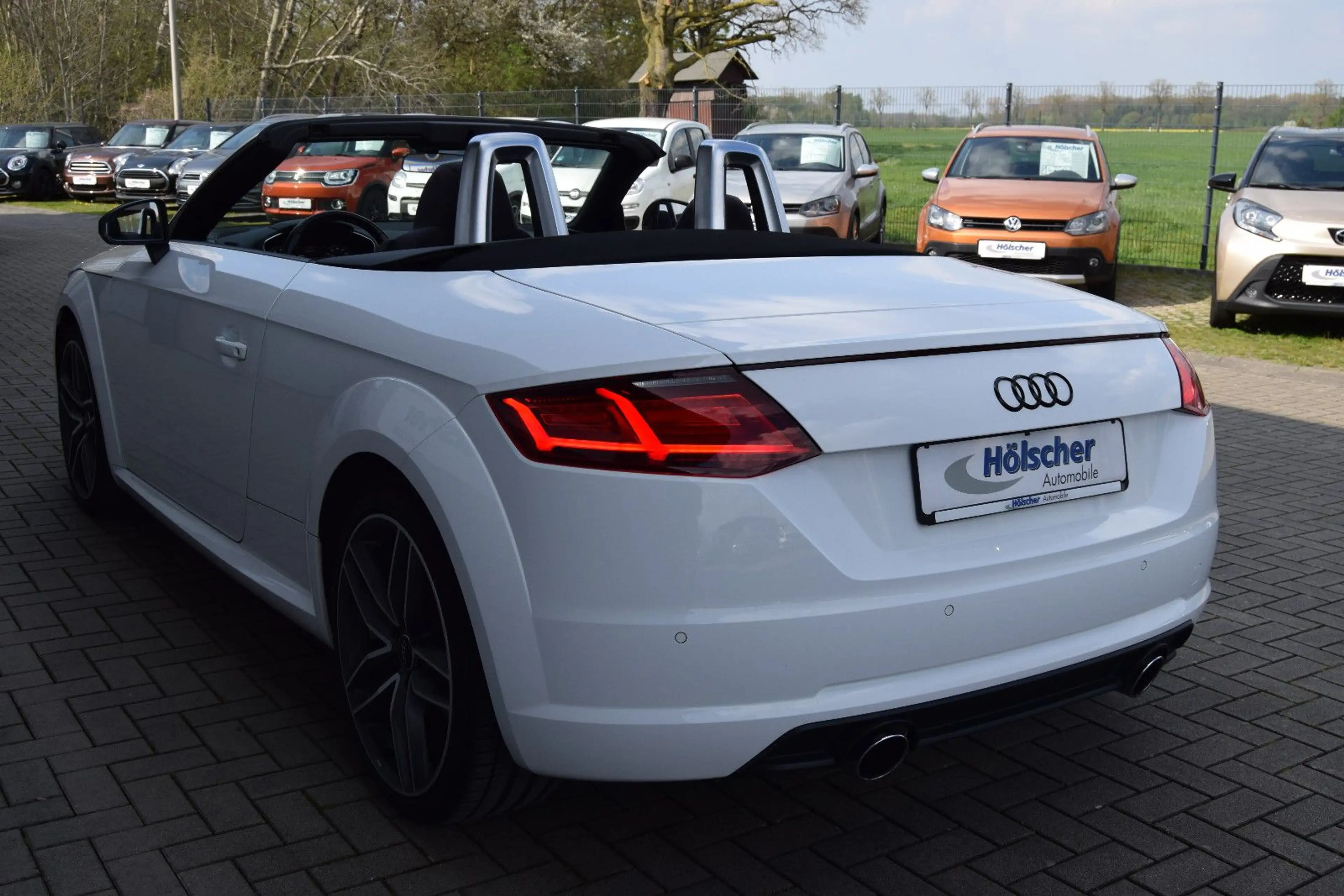 Audi TT Roadster 1.8 TFSI S tronic — photo 4