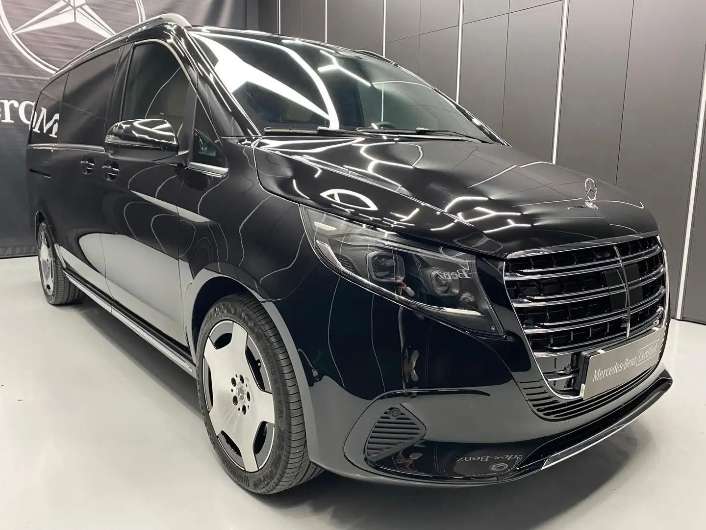 Mercedes-Benz V 300 d 4MATIC EXCLUSIVE lang, MBUX, 4xSitzklima Schwarz - 1