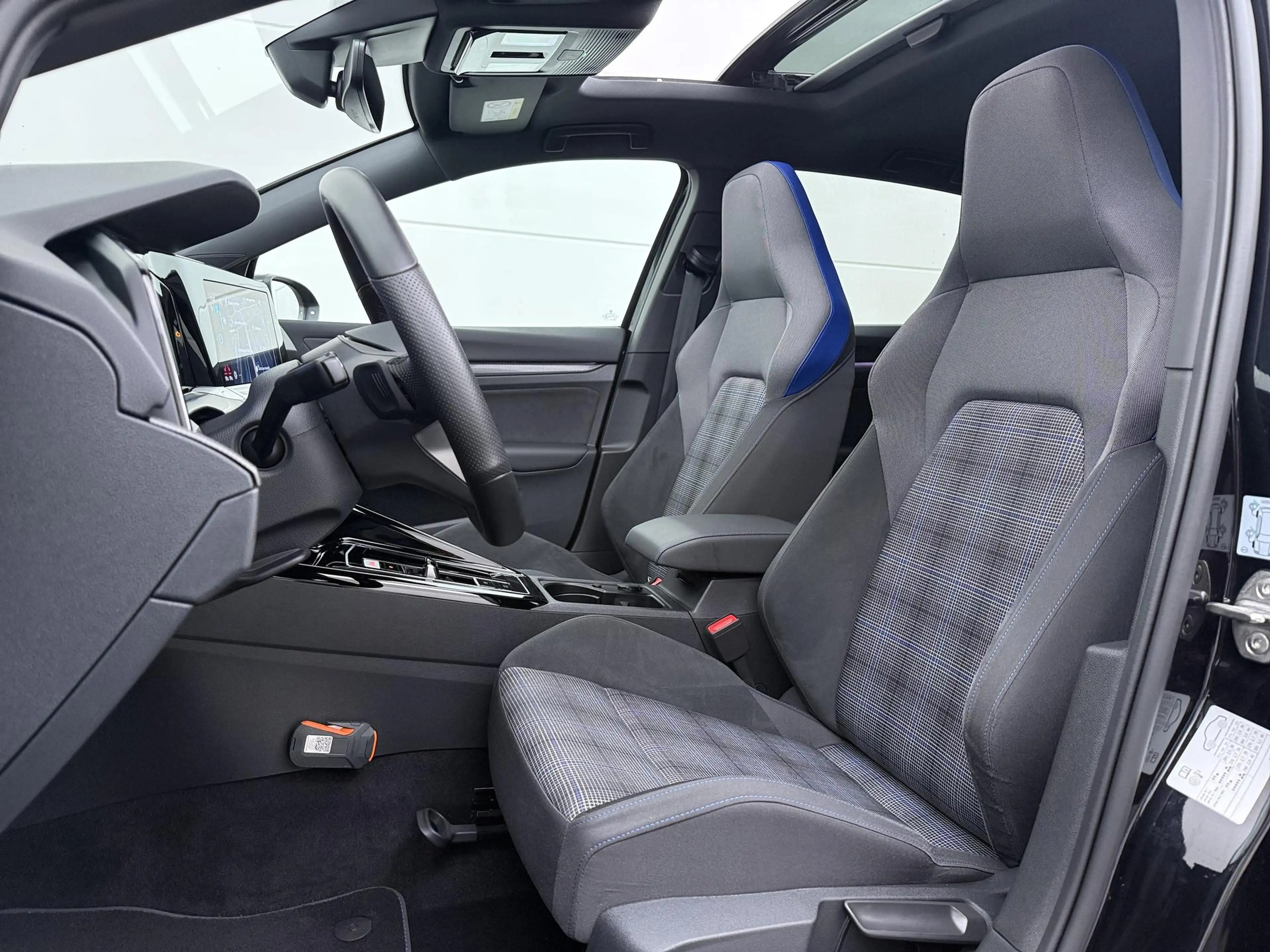 Volkswagen Golf GTE 1.4 eHybrid | Pano Dak | Head-up Display | Side As — photo 4