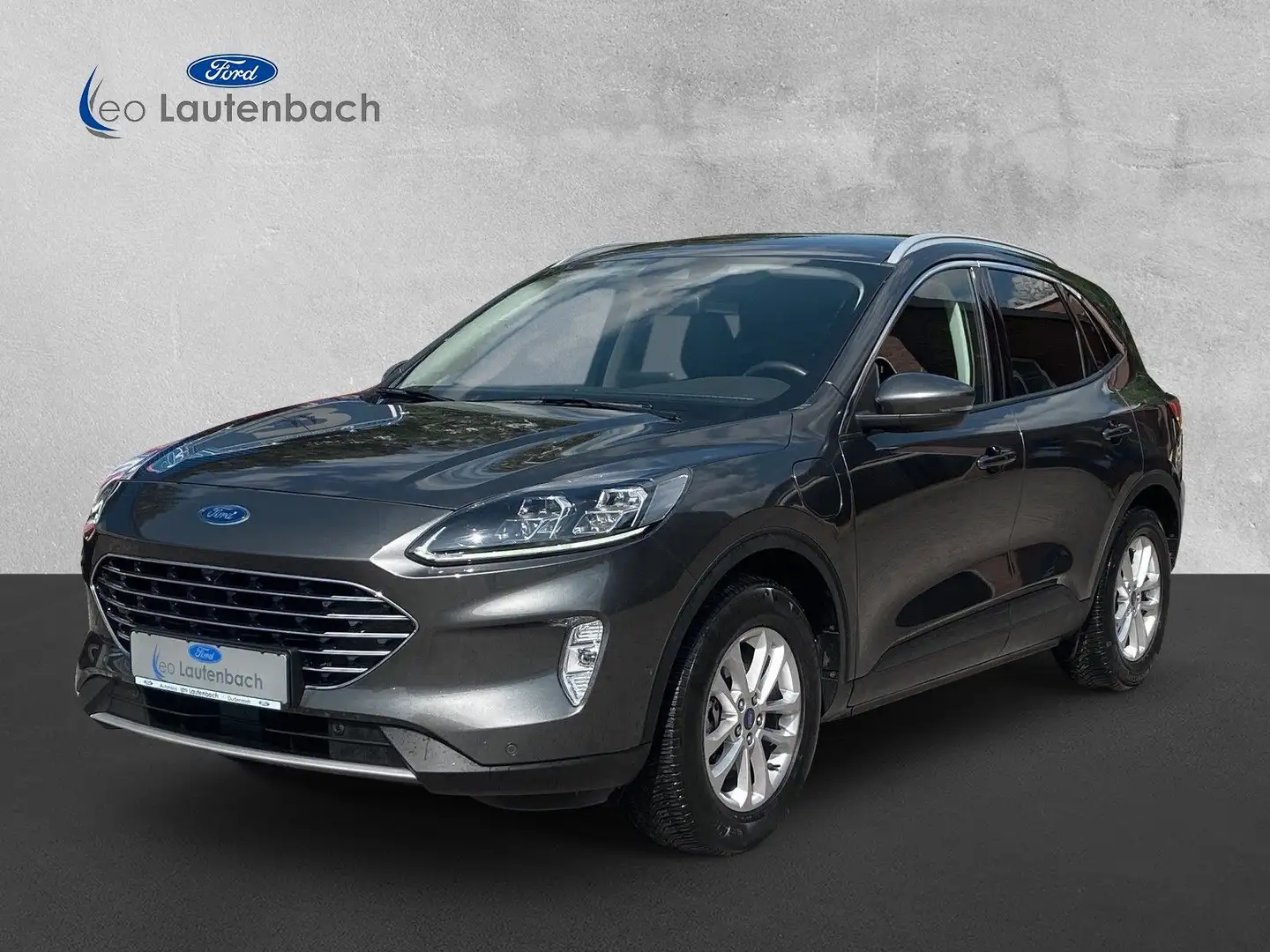 Ford Kuga Plug-In Hybrid Titanium X Grijs - 1