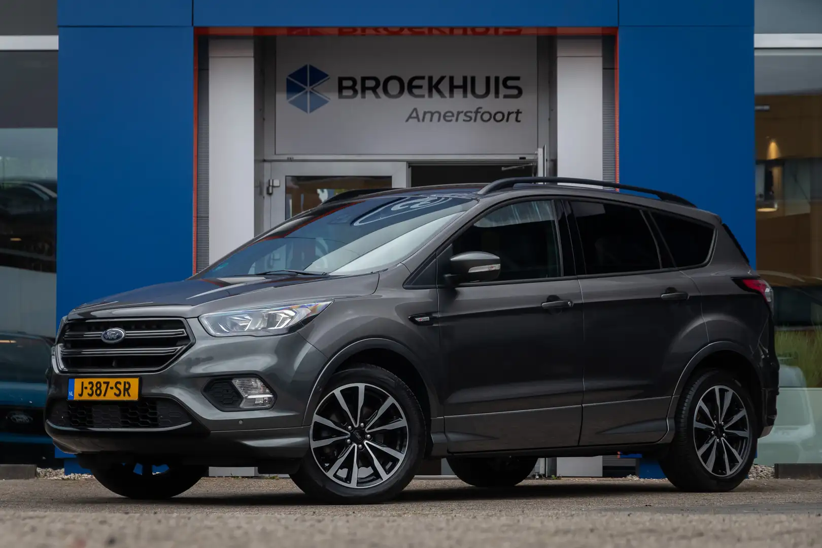 Ford Kuga 1.5 EcoBoost ST Line | Trekhaak+ 2000kg trekgewich Grijs - 1