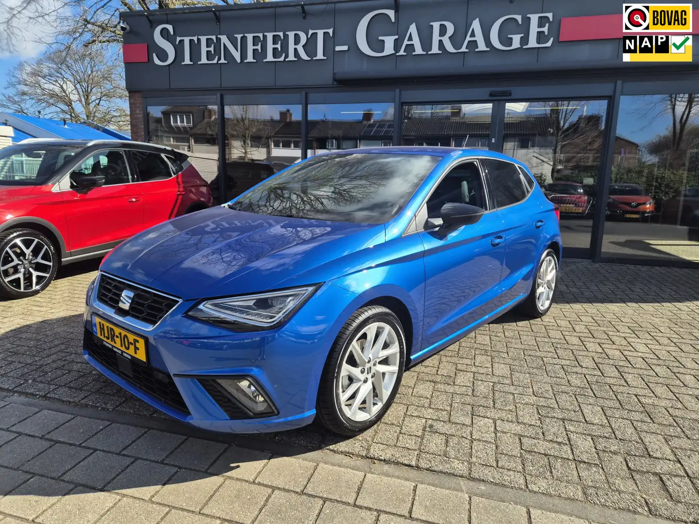 SEAT Ibiza 1.0 EcoTSI FR Business Connect Blauw - 1