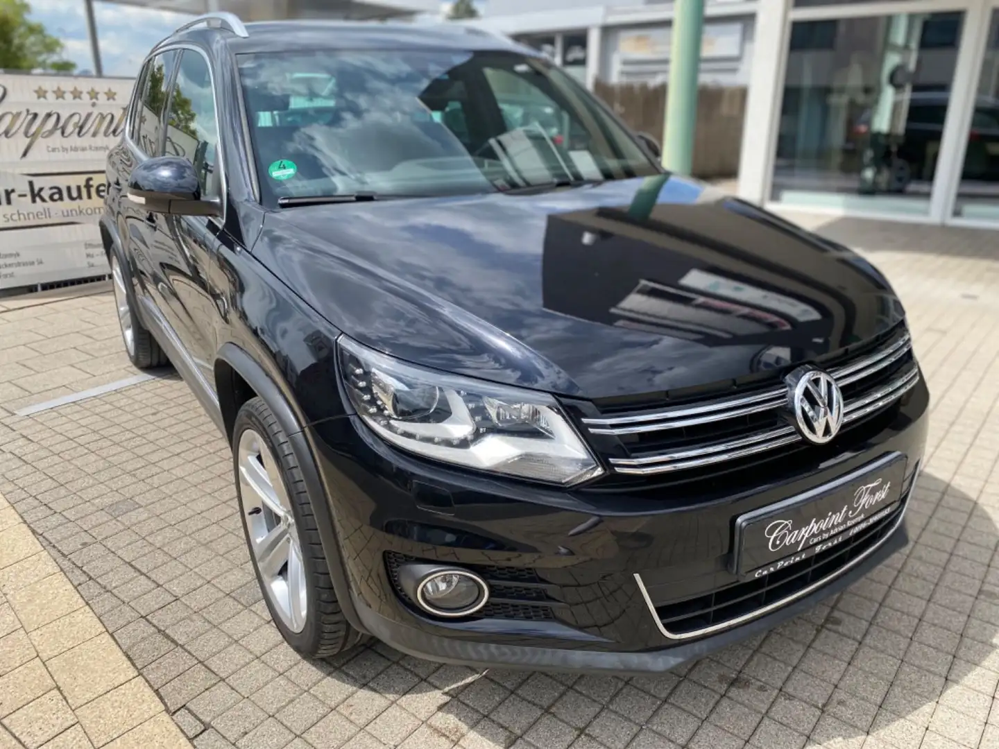 Volkswagen Tiguan Sport & Style BMT 4Motion, NAVI, Leder... Noir - 1