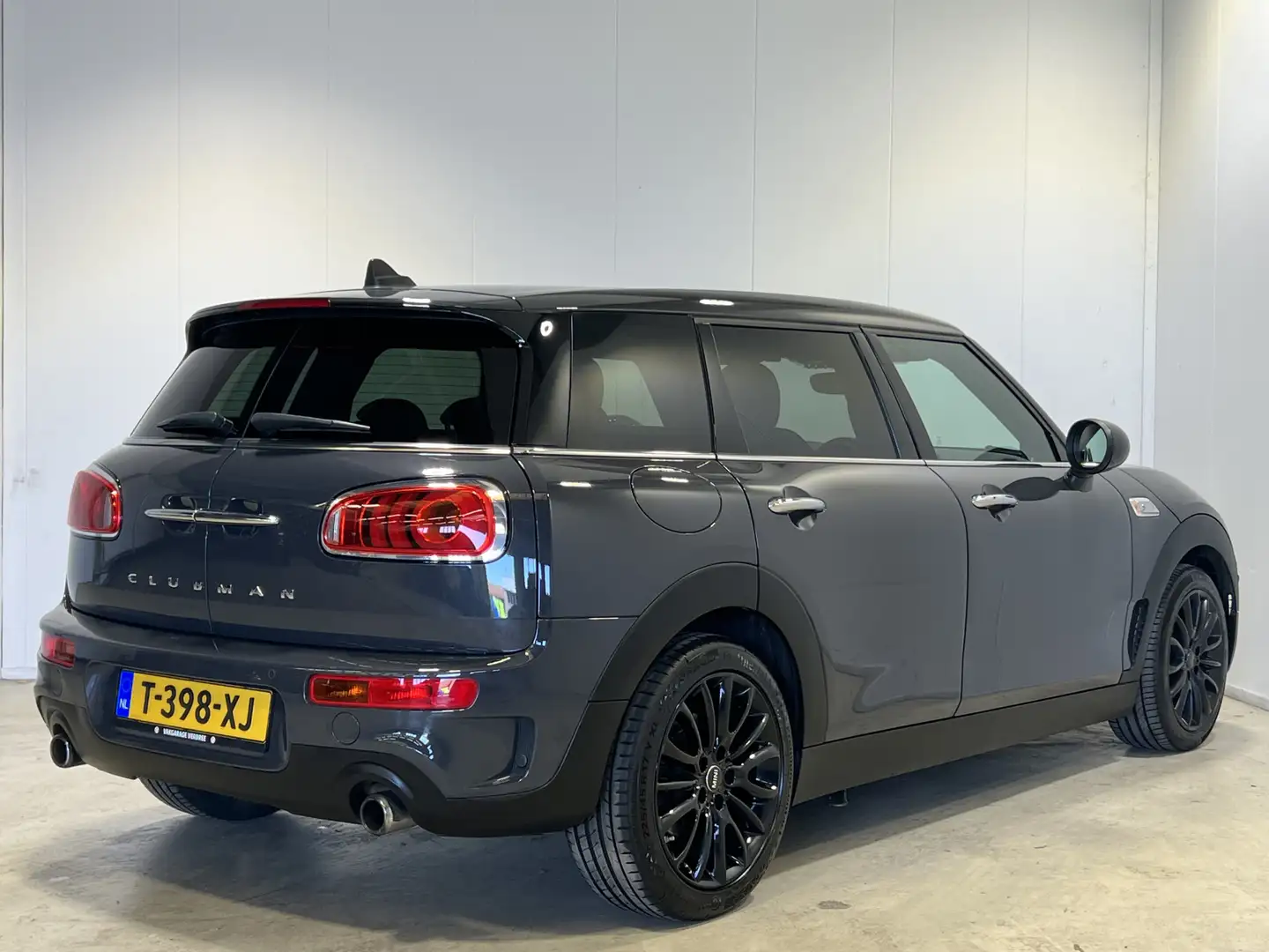 MINI Cooper S Clubman Mini 2.0 Chili Serious Business | Navigatie | LM V Grijs - 2