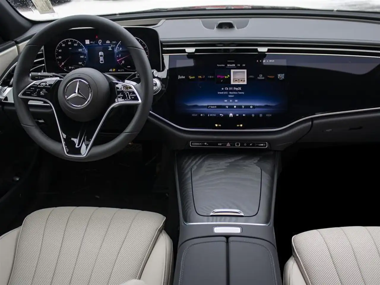 Mercedes-Benz E-Class fotografie Mercedes-Benz E-Class