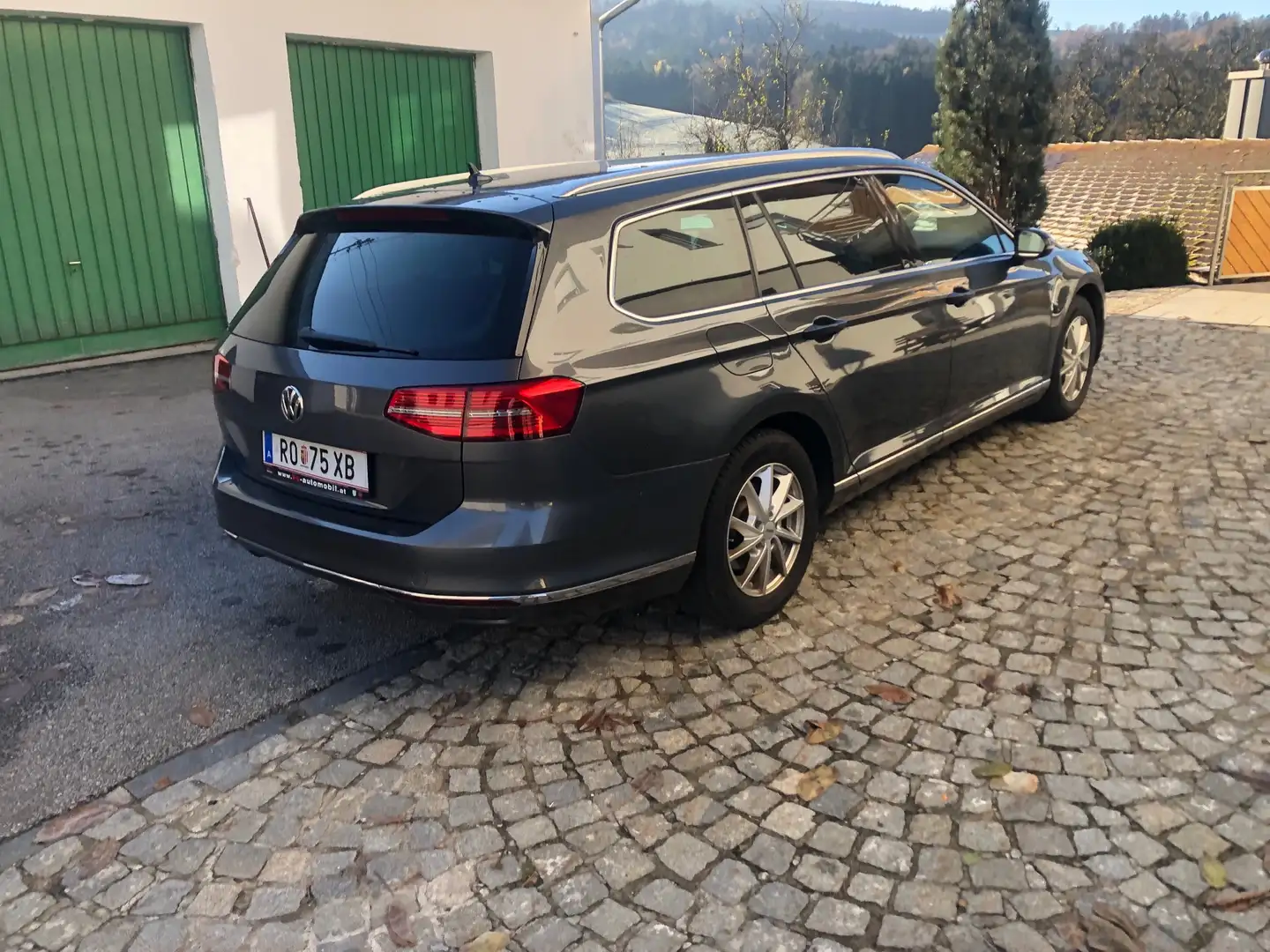 Volkswagen Passat Variant Highline 2,0 TDI DSG Grau - 2