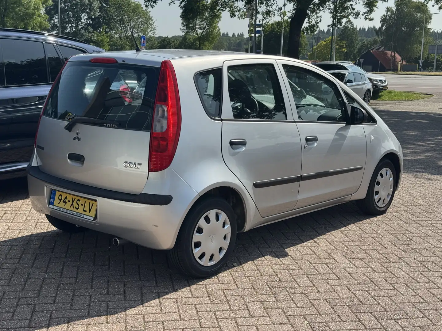 Mitsubishi Colt 1.3 Incharge / NL Auto! / 1e Eign. / Airco / Stuur Grijs - 2