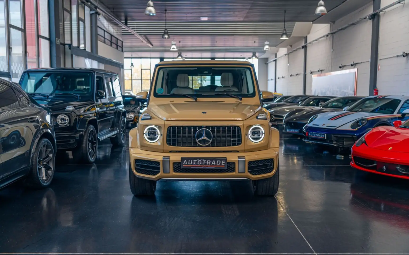 Mercedes-Benz G 63 AMG 4Matic 9G-Tronic Bej - 2