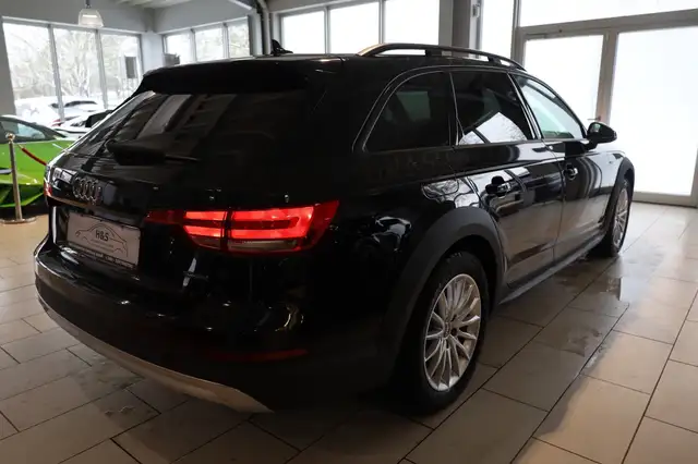 Audi A4 Allroad view 7
