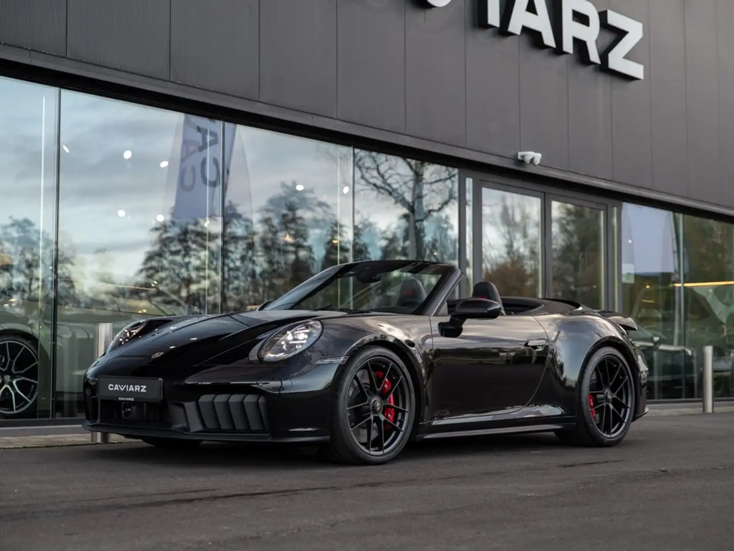 Porsche 992 .2 4 GTS CABRIO ACHTERASST/LIFT/HDMATR/ACC/18W/... Noir - 1