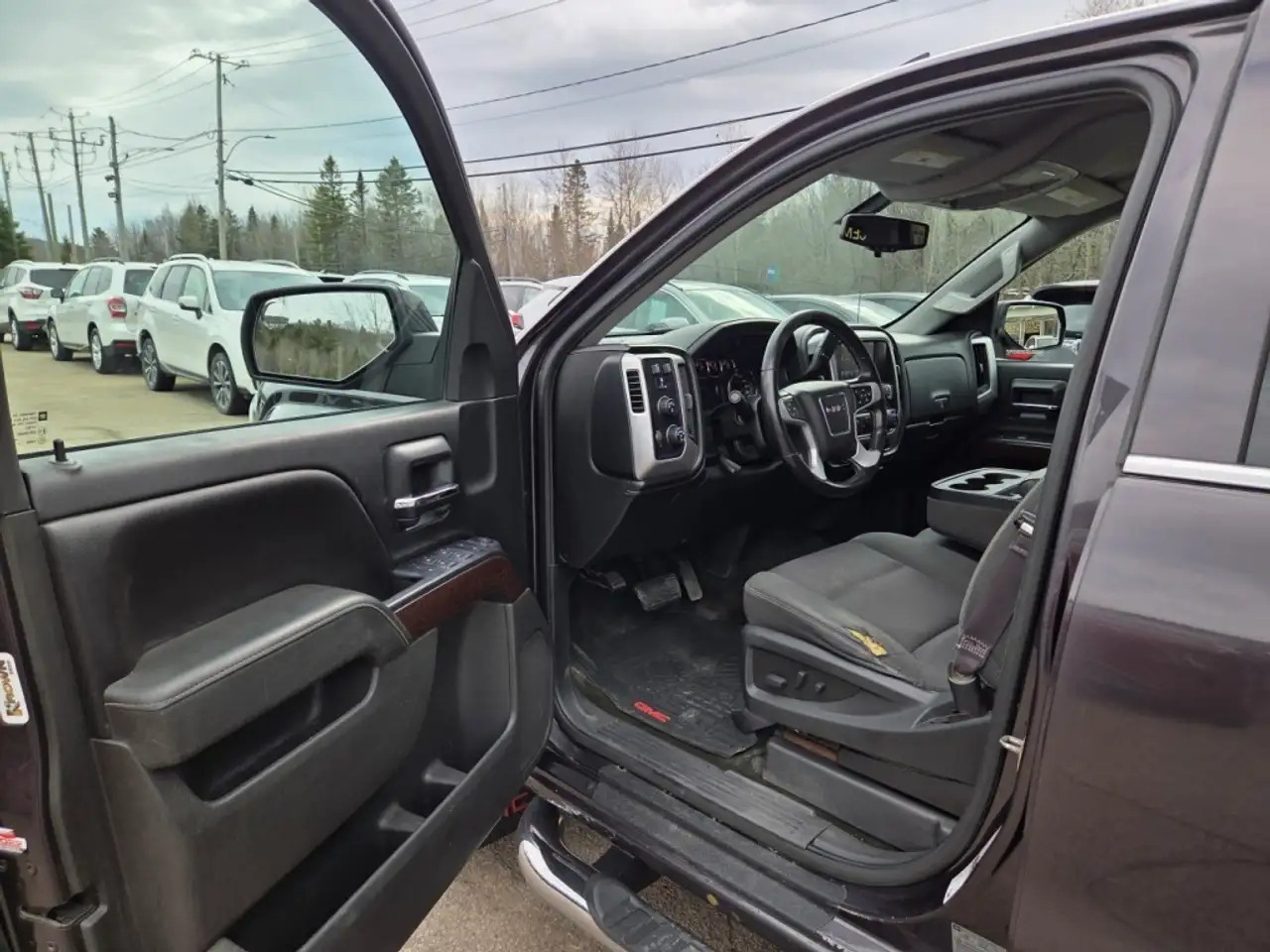 GMC Sierra 1500 снимка GMC Sierra 1500