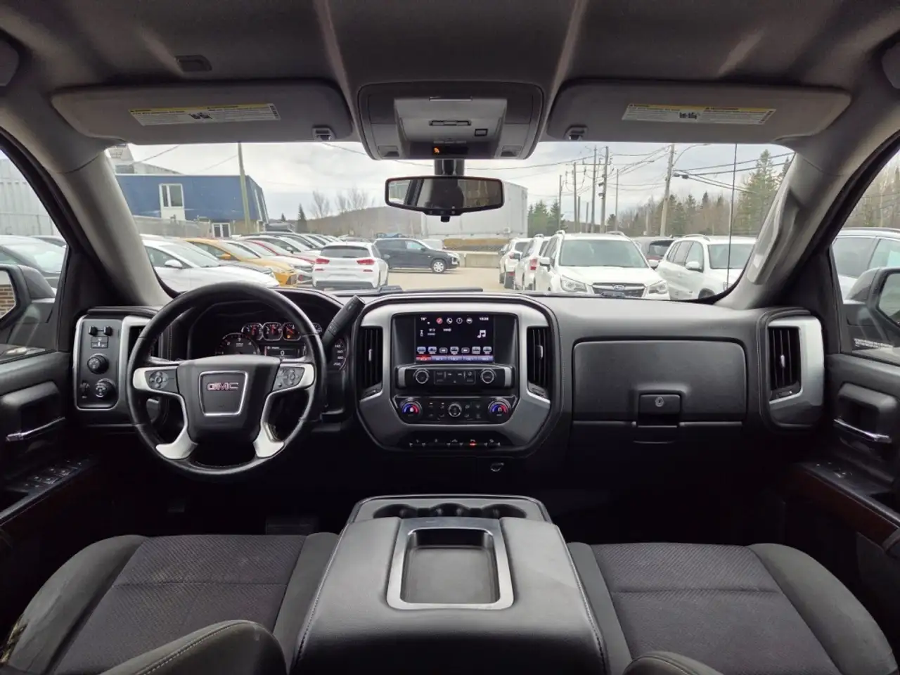 GMC Sierra 1500 снимка GMC Sierra 1500