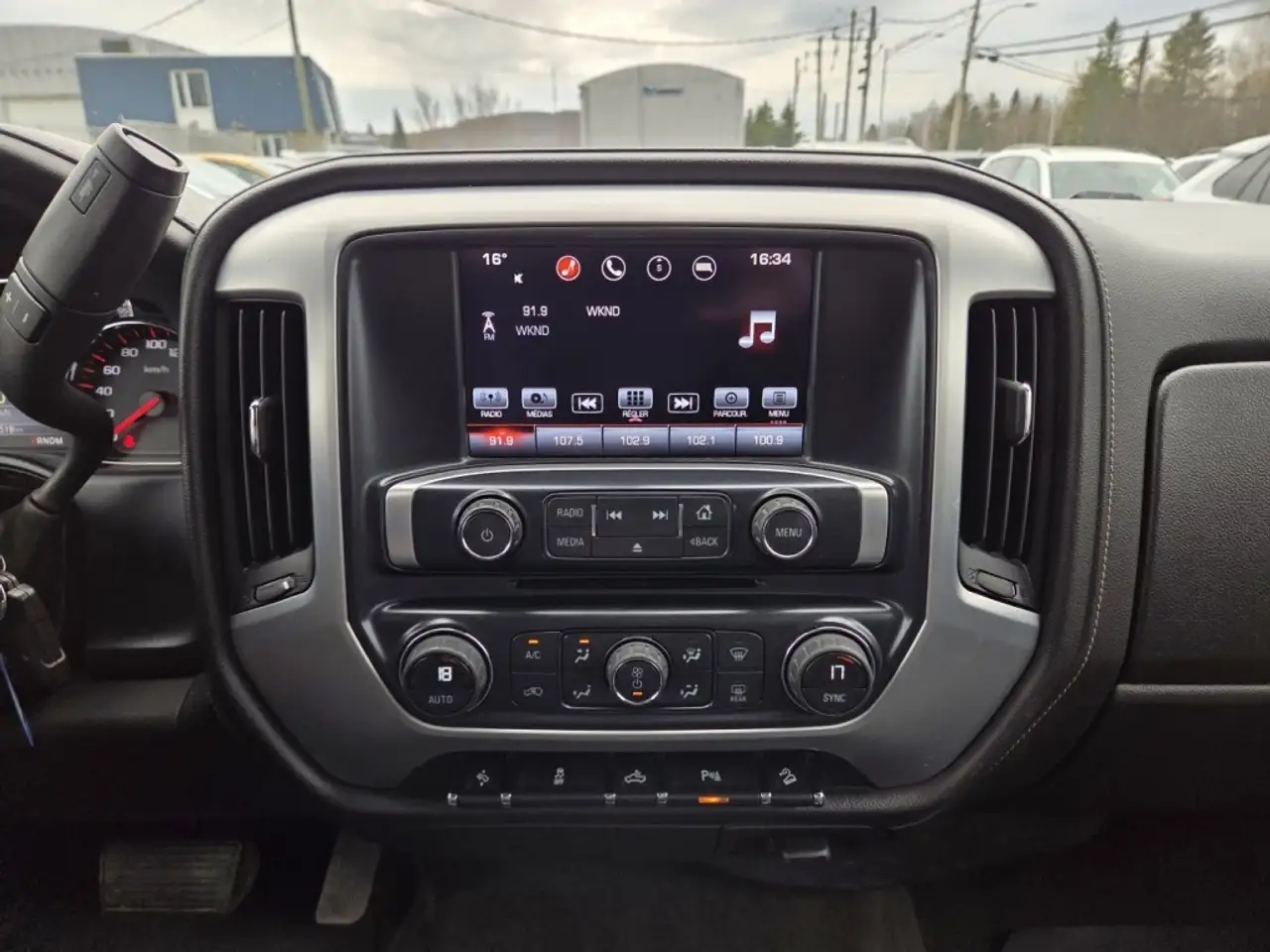 GMC Sierra 1500 снимка GMC Sierra 1500