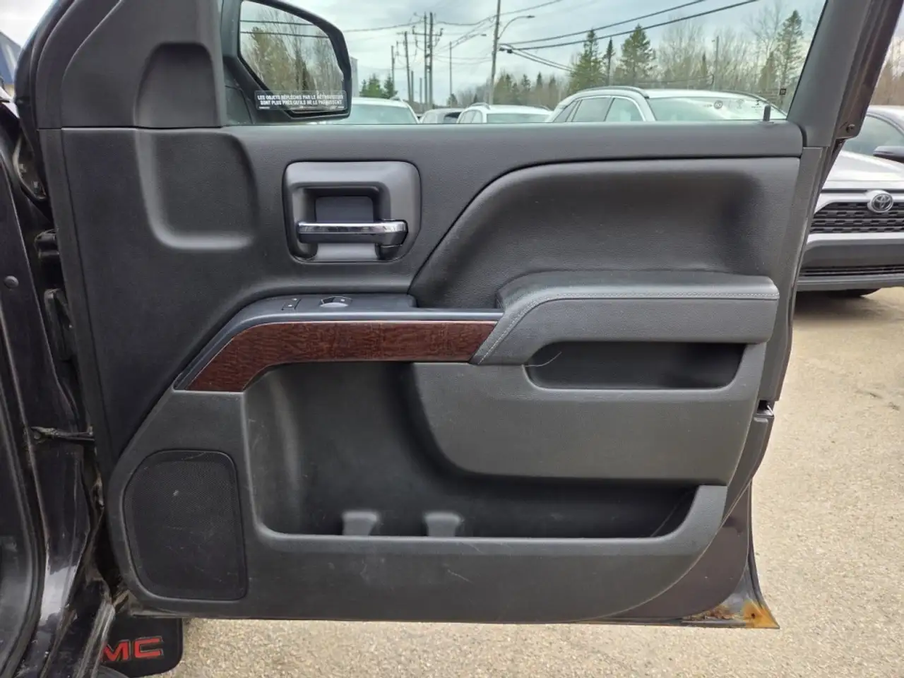 GMC Sierra 1500 снимка GMC Sierra 1500