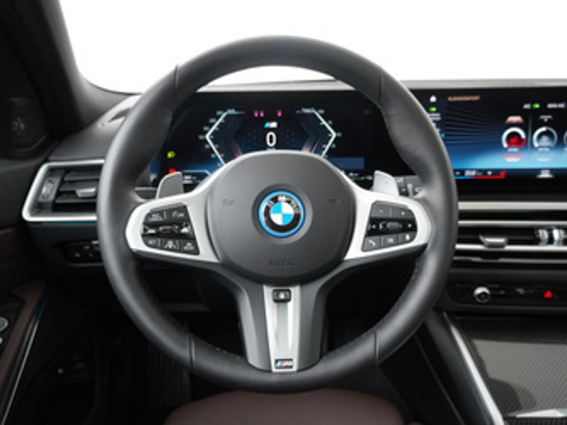 BMW 330 3 Serie Touring 330e xDrive M-Sportpakket / Trekha — photo 2