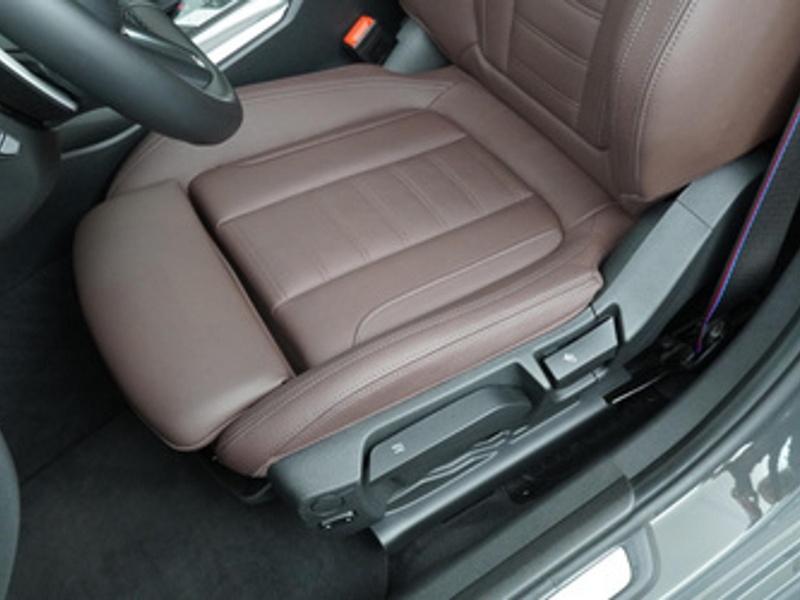 BMW 330 3 Serie Touring 330e xDrive M-Sportpakket / Trekha — photo 13