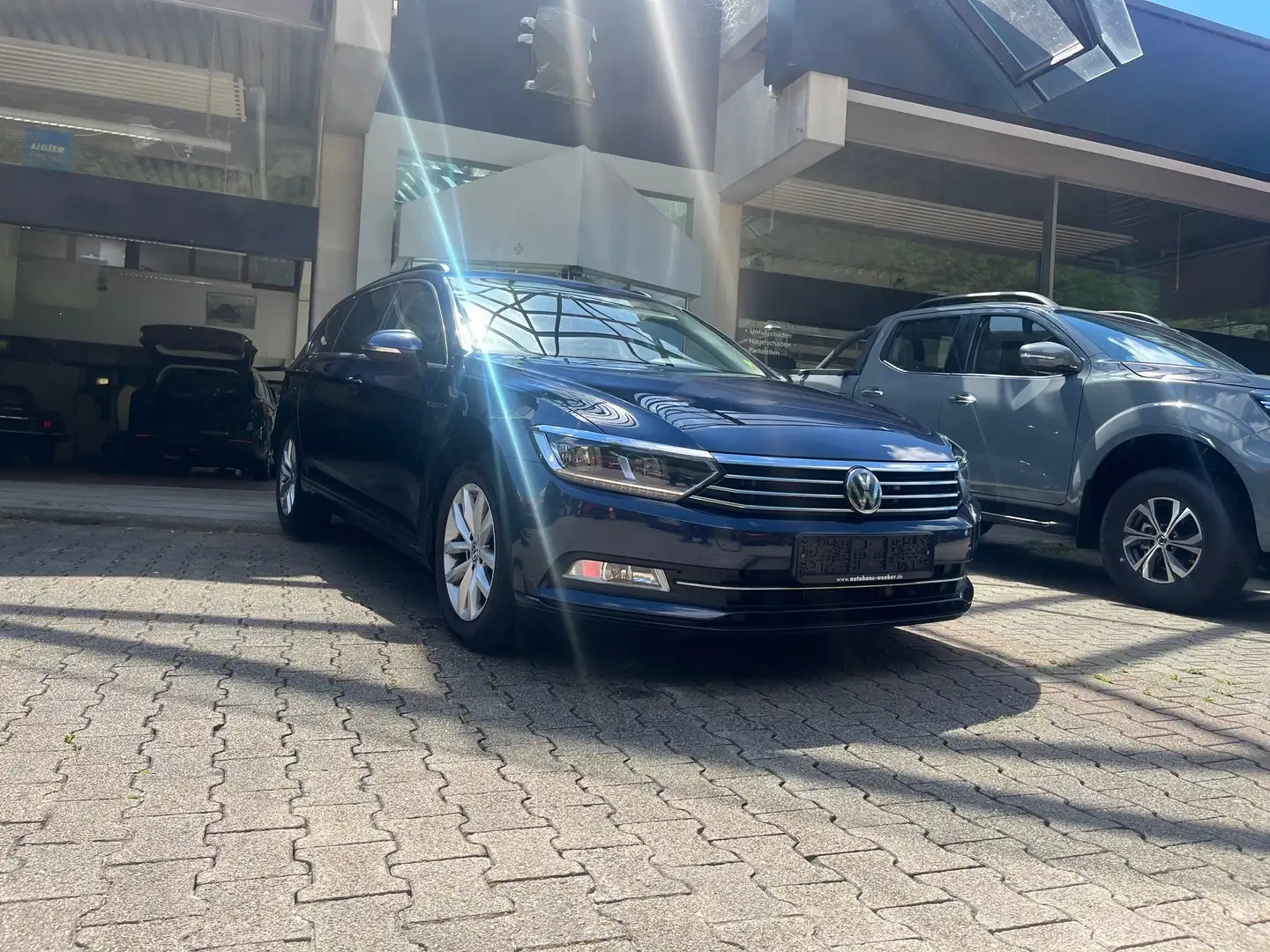 Volkswagen Passat Variant Comfortline AHK!! 4Motion super Zustand !! Blau - 2
