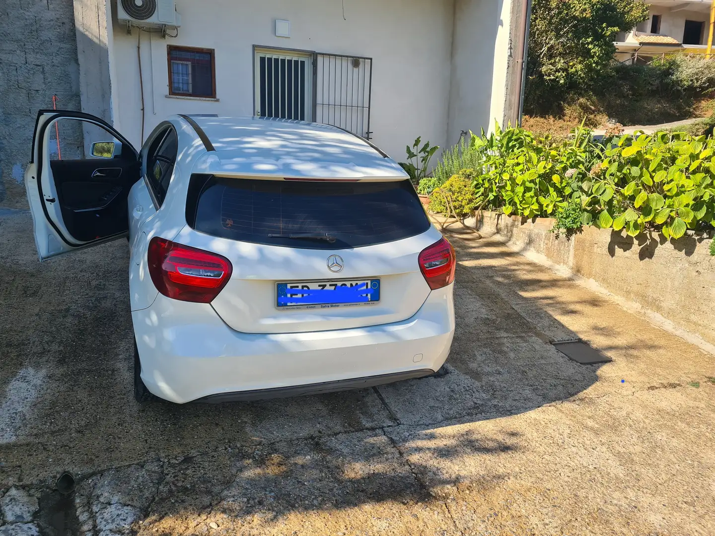 Mercedes-Benz A 180 Classe A - W176 d Business Bianco - 1