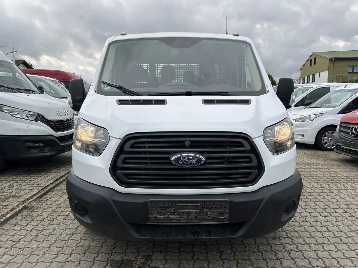 Ford Transit Pritsche 2,0 TDCI 310 L2 Doppelkabine AHK Weiß - 2