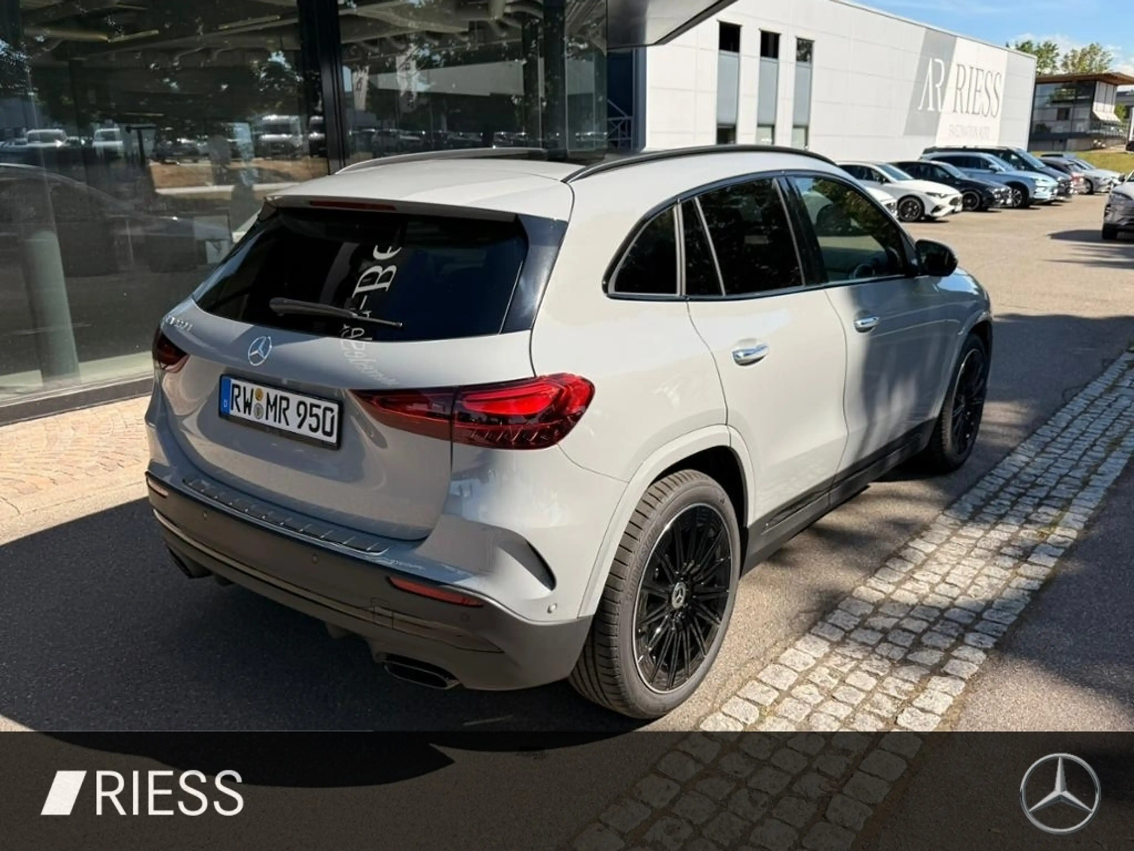Mercedes-Benz GLA 200 d AHK AUT DynLicht Fernlichtass. Kam. LM — photo 7