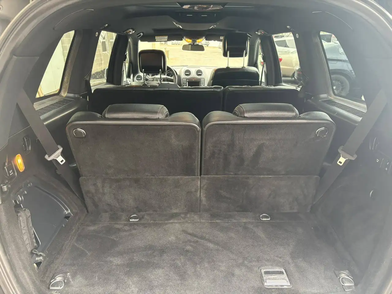Mercedes-Benz GL-Class снимка Mercedes-Benz GL-Class