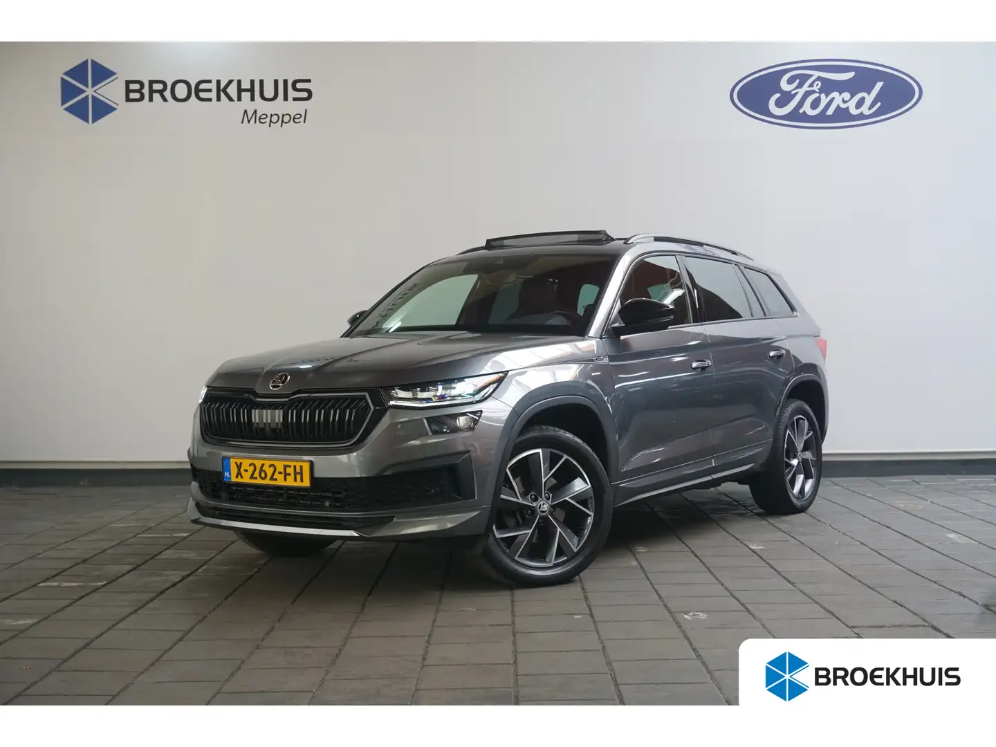Skoda Kodiaq 1.5 TSI Sportline Business 7p. | Achteruitrijcamer Grijs - 1